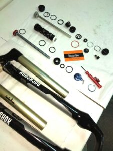 Full Service Rock Shox 1